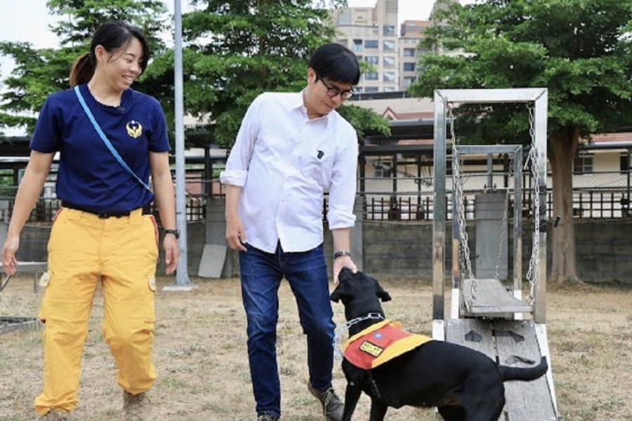 「國際搜救犬日」慰勉搜救犬隊 陳其邁:狗狗是救難幕後功臣 292 「國際搜救犬日」慰勉搜救犬隊 陳其邁:狗狗是救難幕後功臣 291