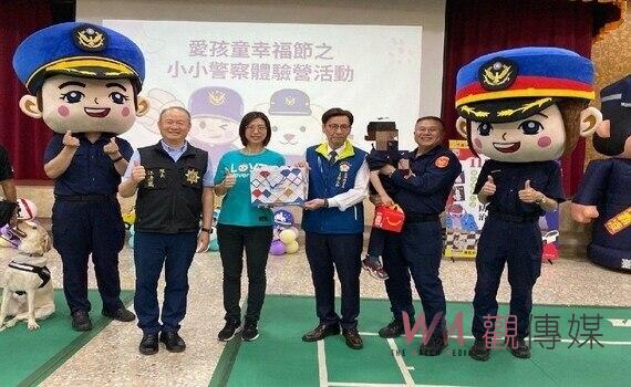 丈夫通緝跑路 單親貧母獨育二子 中市警四分局募款送溫馨