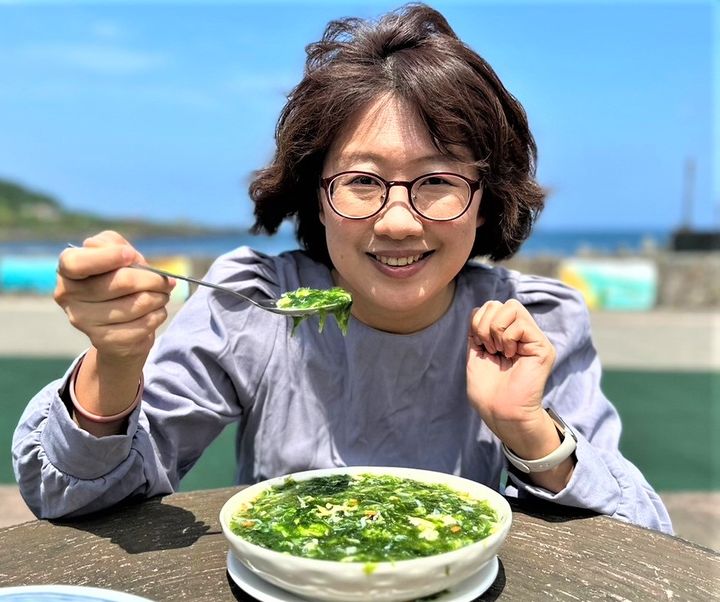 貢寮「綠金」青海菜正當季 春末夏初海邊散步不忘嘗鮮
