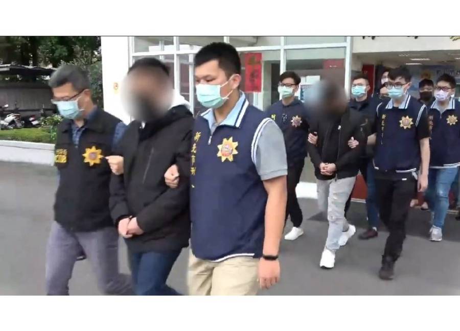 鬥法2年10月 新北警逮詐團75人破6機房 237 cnews204240430a10