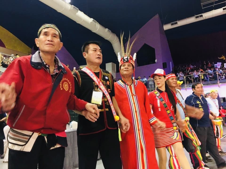 黃仁表示，民進黨身為執政黨做不到，他帶族人聲音到對岸交流，有甚麼問題嗎？(記者包克明翻攝)