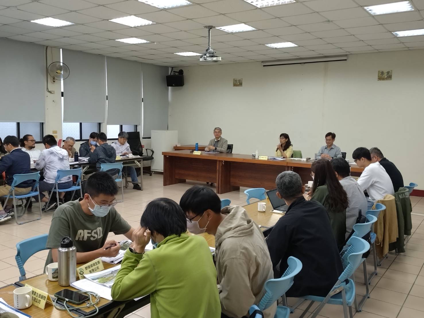 ▲平台會議由三位分署長共同主持,三單位互相分享各自在後龍溪流域業務執行議題。(林業保育署新竹分署提供)