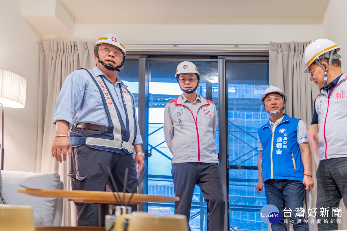 桃園市長張善政視察「航空城安置住宅進度」，同時開箱A18基地實品屋。<br /><br /> 