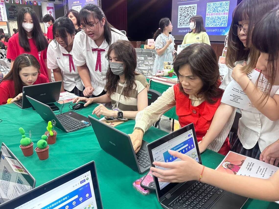 漾新聞|樹德家商國文科發表會拿平板體驗AI生成圖與Canva明信片製作　國文創新科技教學有一套
