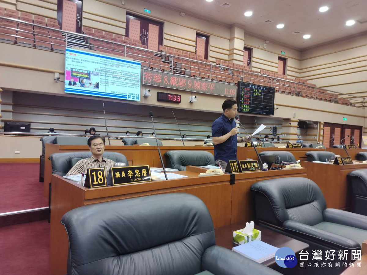 嘉義市議員郭定緯批嘉義市出現校安大漏洞/陳致愷攝影