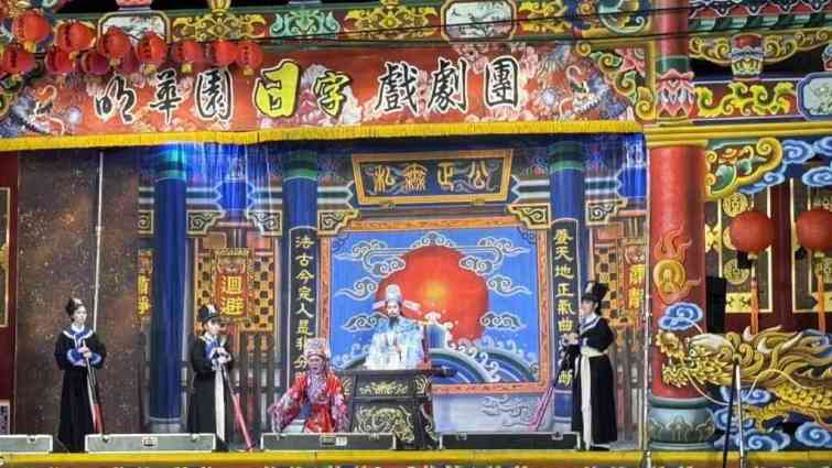 ▲今晚劇碼《鬼菩薩》由陳勝在團長及鄭雅升老師領銜主演，從劇情中傳達人心深寂的光明與黑暗。（彰化縣文化局提供）