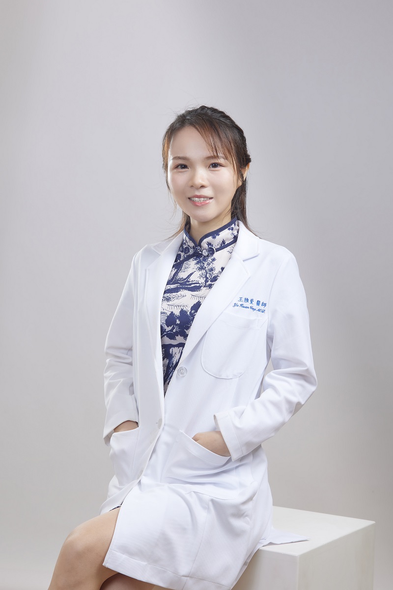 ▲王雅萱醫師呼籲女性重視保養,NAFU LIFE保養品的主力成分蝦紅素,可打造肌膚防護傘。