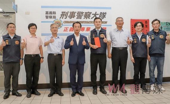嘉義縣警局偵破布袋槍擊案 縣長翁章梁頒獎慰勉辛勞