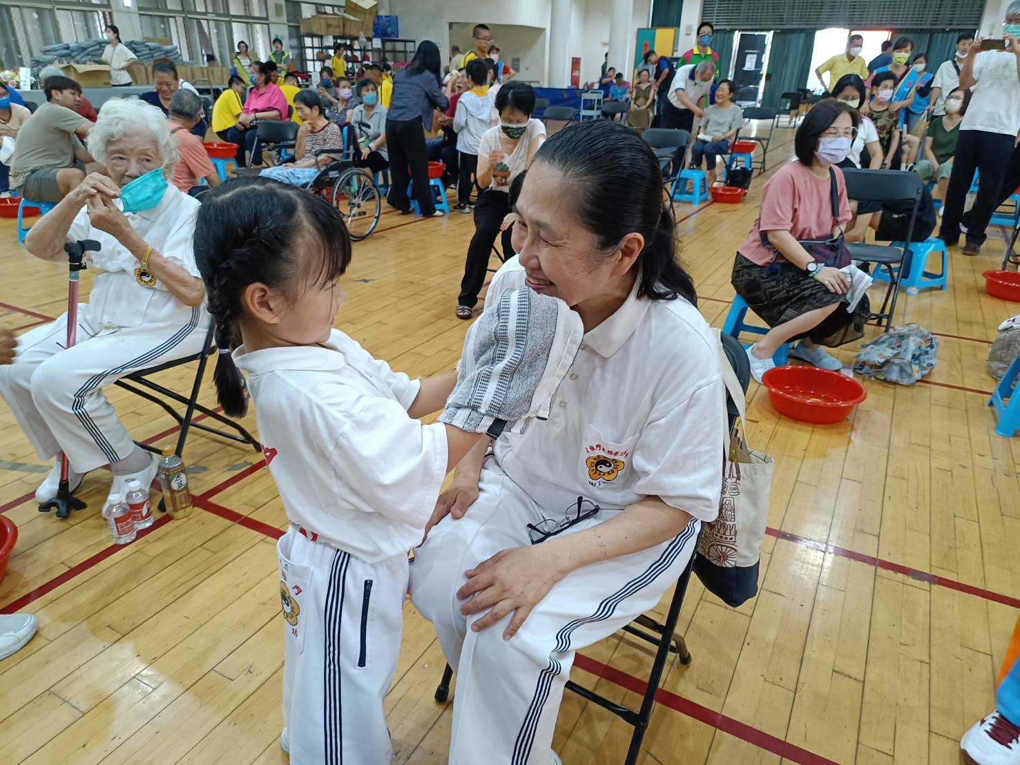▲台南市府城防癌抗癌健康協會將於今日在東區崇學國小大禮堂舉辦「2024年百善孝為先-弘揚孝道三部曲活動」,共有150組家庭參與。(圖/記者陳彥霖翻攝)