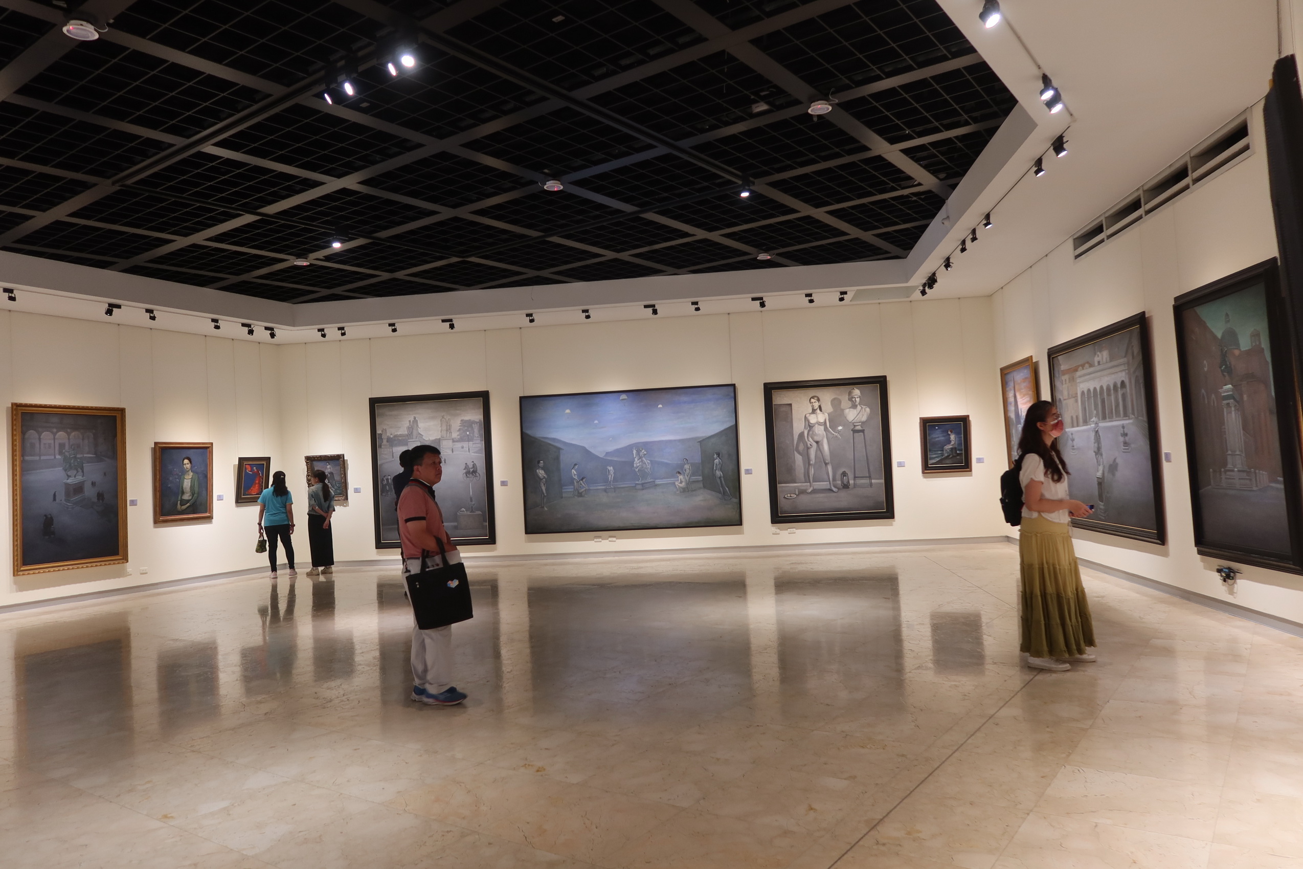 ▲國寶級藝術家陳景容教授，返回故鄉彰化展出畢生大作，以「寂靜之境」為主題，展示了74件生涯代表作品，歡迎大家就近可欣賞國際大級師的藝術作品。（記者張溎壕攝）