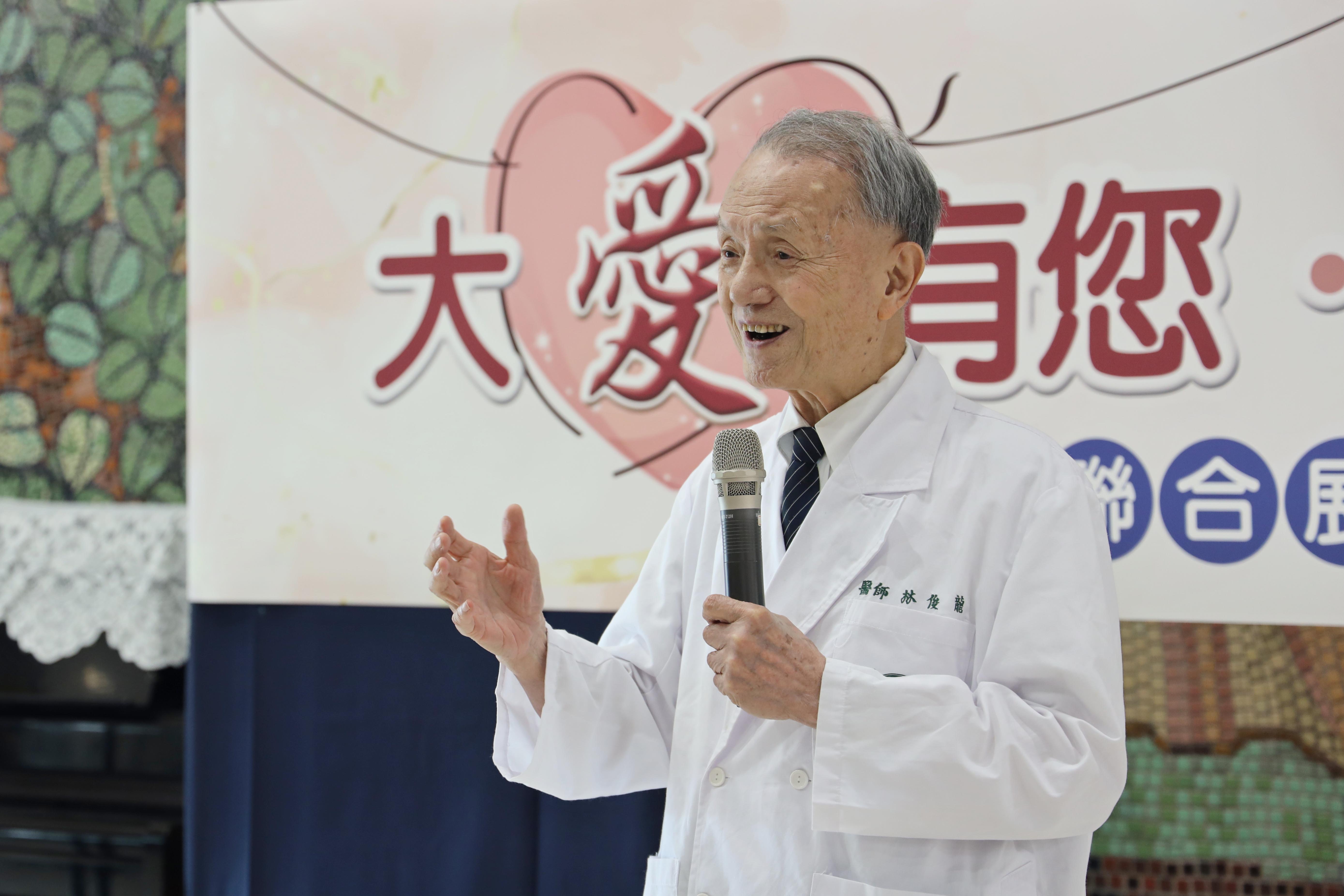 慈濟醫療法人執行長林俊龍表示,現場展出傷友多才多藝的創作成品之外,也能讓大眾更加關注脊髓損傷議題。