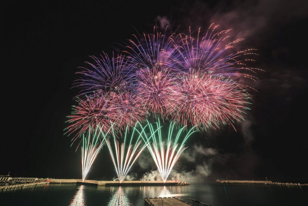 澎湖花火節閃亮登場!Booking.com推薦澎湖「4大必體驗的特色行程」(圖片由Booking.com提供)