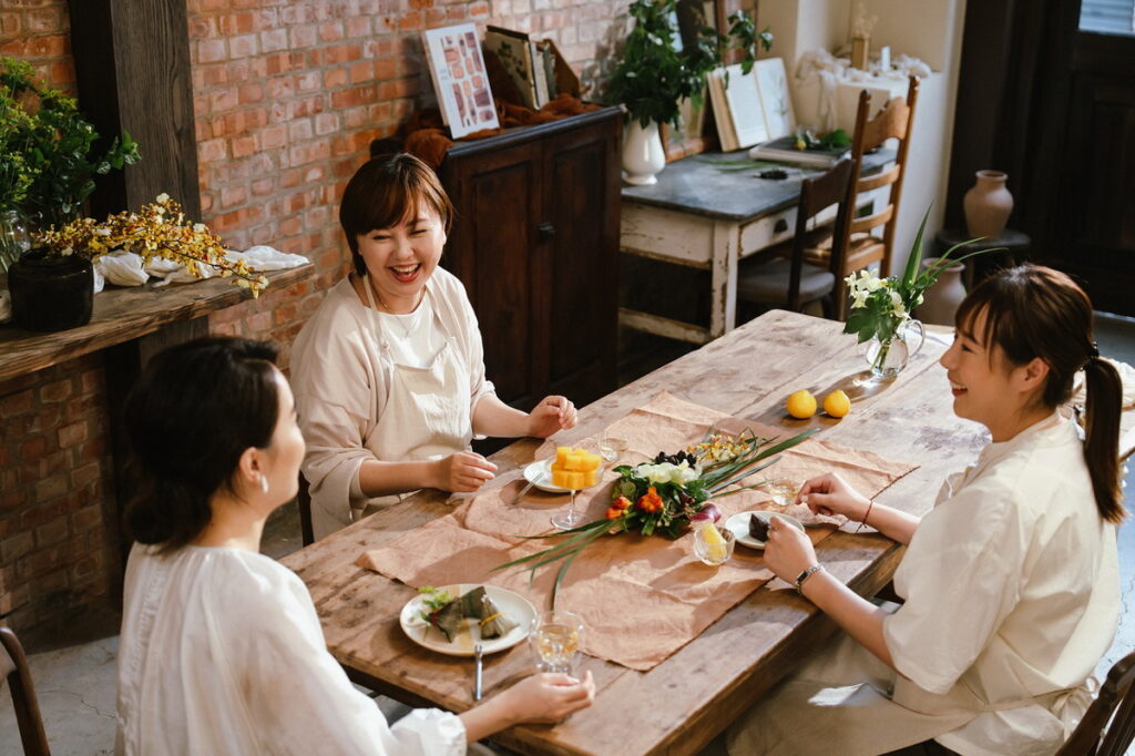 ▲舊振南攜手島上花事推出「仲夏日和-chill是過端午」特別企劃,將傳統信念融合當代美學,打造端午儀式感。