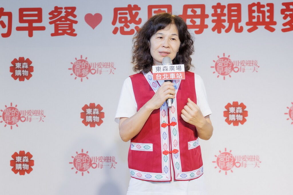 花蓮紅葉國小陳月珠校長。