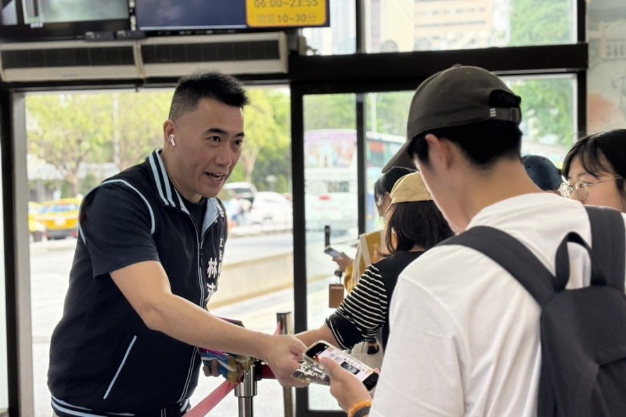 解決國道客運營運困境 林沛祥促鬆綁經營限制獲交通部支持 237