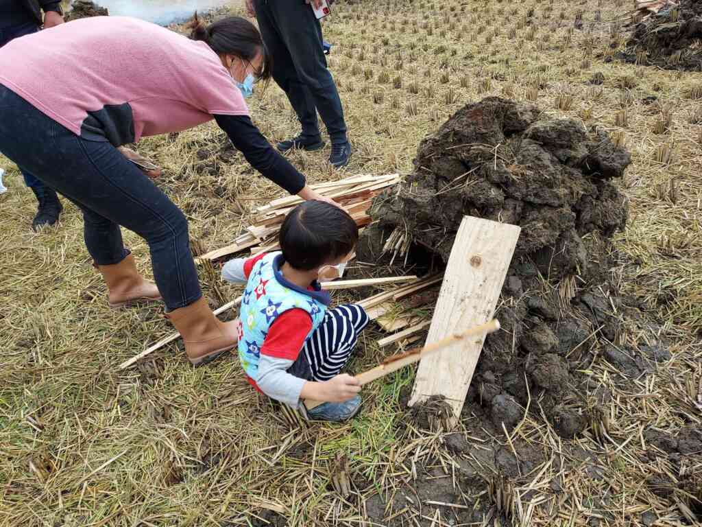 ▲「橫山學堂」社區學習課程,包含客庄食農教育、泰雅文化、古早童玩手工藝體驗等精彩內容。(新竹縣政府提供)