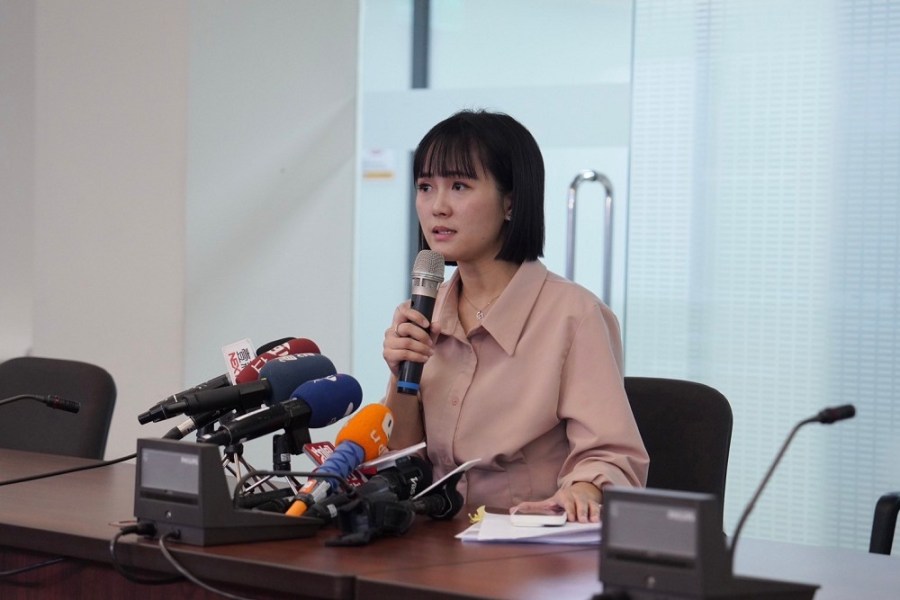 議員爆柯文哲「官商勾結」要彈劾 吳怡萱批:滿肚子政治壞水亂扣帽子 220 議員爆柯文哲「官商勾結」要彈劾 吳怡萱批:滿肚子政治壞水亂扣帽子 219