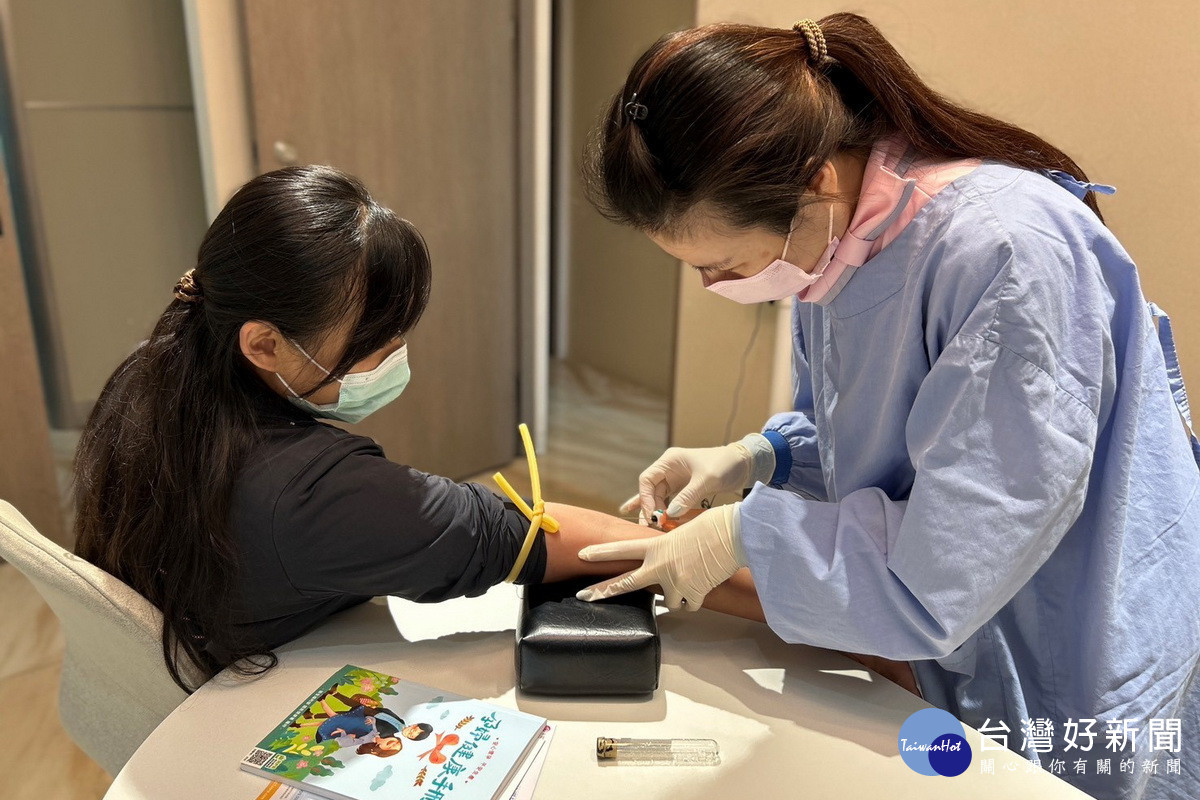 抽血檢測胎兒染色體(圖/宋俊宏婦幼醫院)