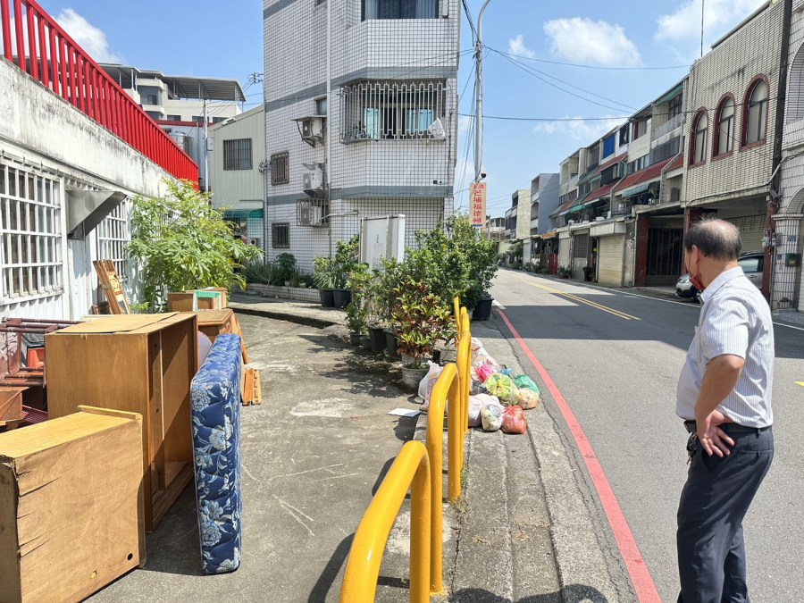 余文忠護苗市環境力推綠美化 上任首開罰垃圾亂棄置大獲好評 224 余文忠護苗市環境力推綠美化 上任首開罰垃圾亂棄置大獲好評 223