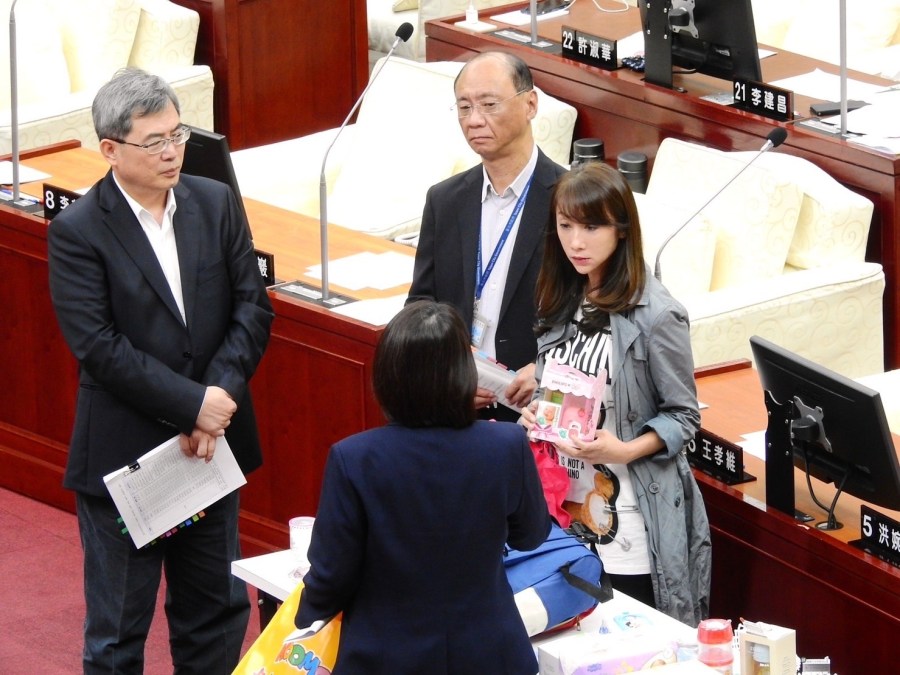 徐巧芯劉彥澧買中古屋疑超貸 許淑華：富邦怎可能去得罪「大立委」 249