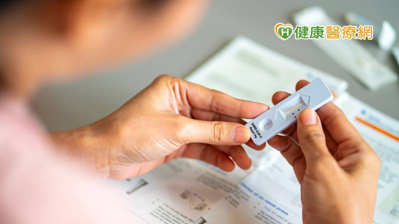即期快篩遭疑清庫存 食藥署:經核准且效期內就可用