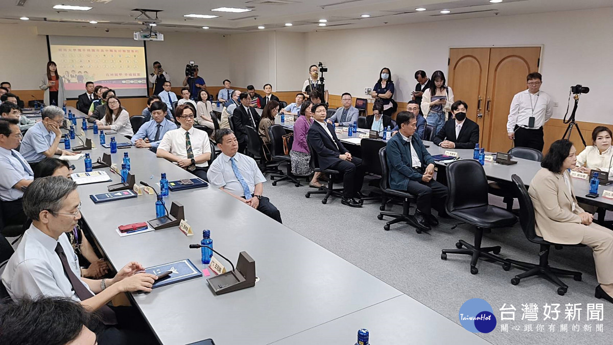 張善政市長出席見證「開南大學攜手桃園市高中職友好聯盟簽約儀式」 期許共同培育桃園在地人才