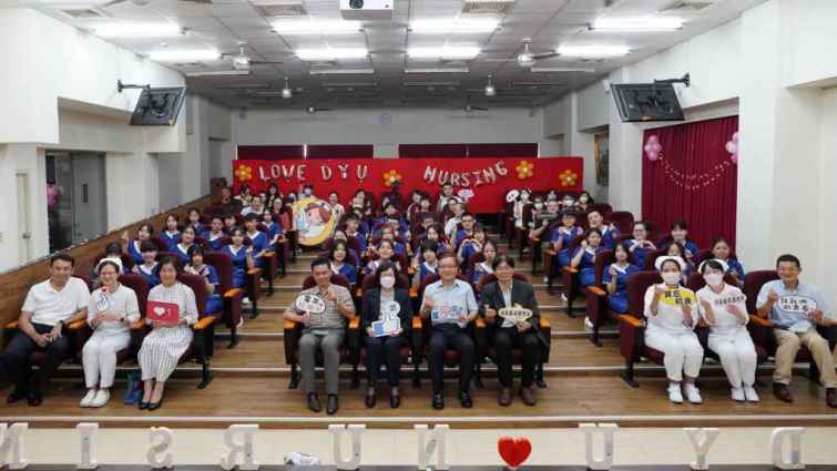 ▲大葉大學護理學系為第10屆學生舉辦加冠典禮。（大葉大學提供）