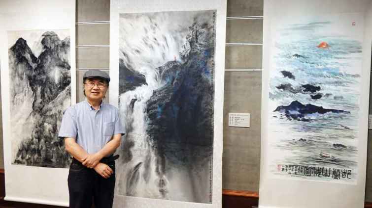 ▲書畫名家暨建國科大設計學院院長林清鏡作品「挪威倩影」。（記者林明佑攝）