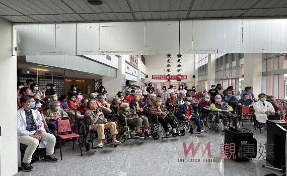 埔基醫院母親節音樂會:溫馨感人的「音你踏上自由之旅」