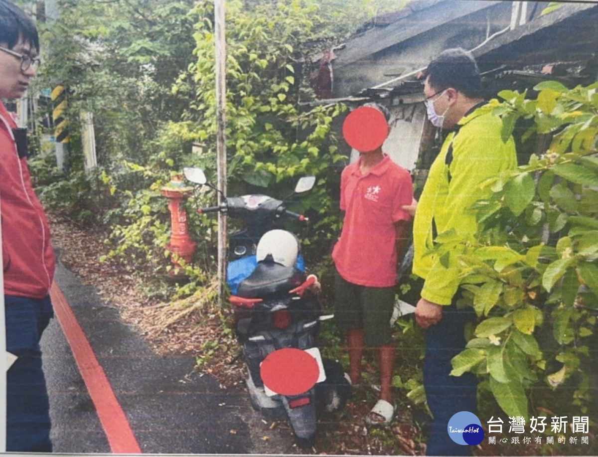 警方當場逮捕嚴姓竊嫌／警方提供