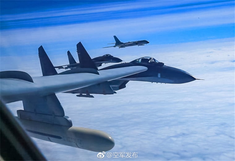 軍事專家揭仲表示，在520前夕，共軍對台軍事施壓出現三大新態樣。中共軍機資料照片