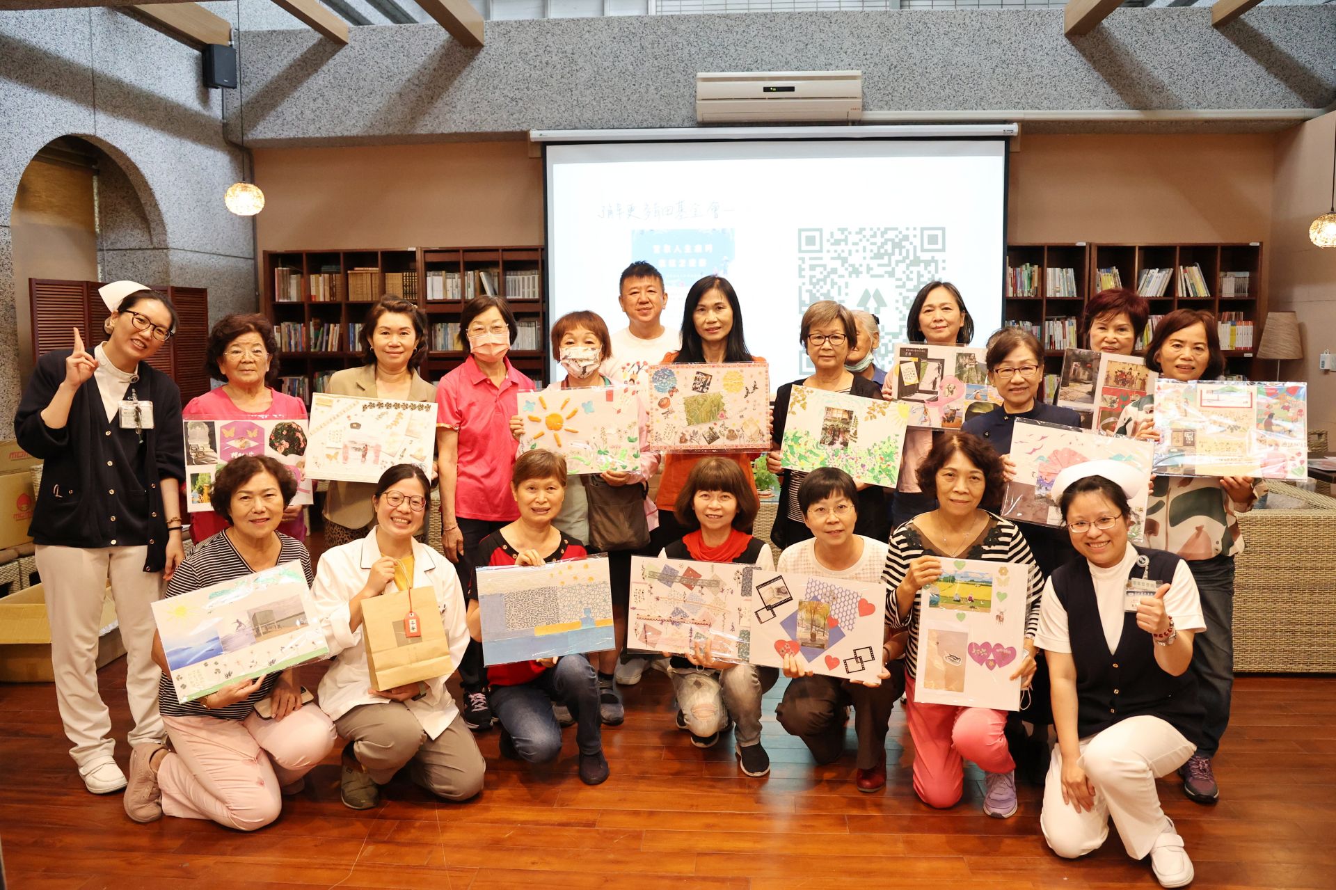 花蓮慈濟醫院乳房醫學中心「慈馨病友會」在5月16日,舉辦「我的心靈拼圖拼貼畫」,與育田基金會合作,邀請藝術治療師劉家妤帶領病友透過動手創作拼貼畫,打開心房療癒身心。