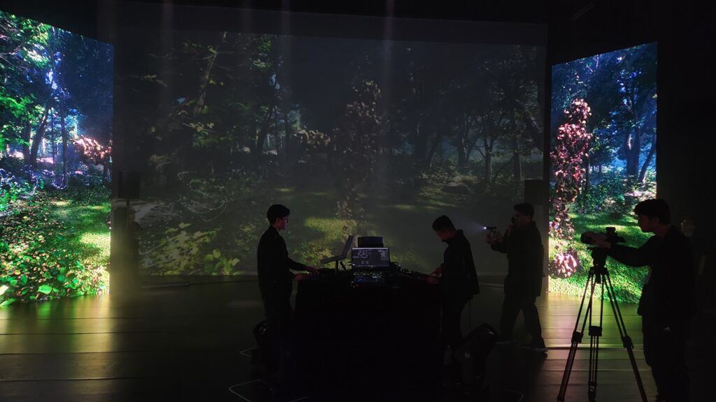 吳秉聖、邱俊霖、劉承杰《感覺的邊界》彩排演出精彩畫面。(圖/陳惠玲攝影)