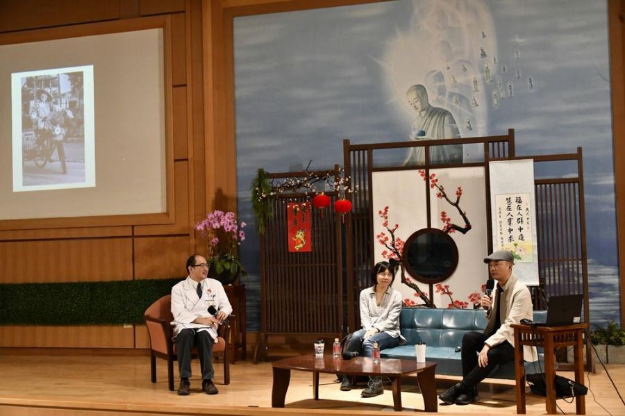 「疼惜」慈濟環保志工攝影展 攝影師為大地保母留史