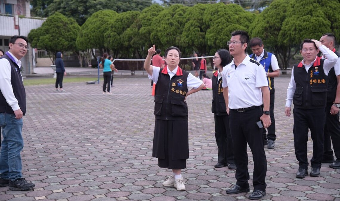 建置友善校園環境 重視校園安全與教育  徐榛蔚視察中區校園環境