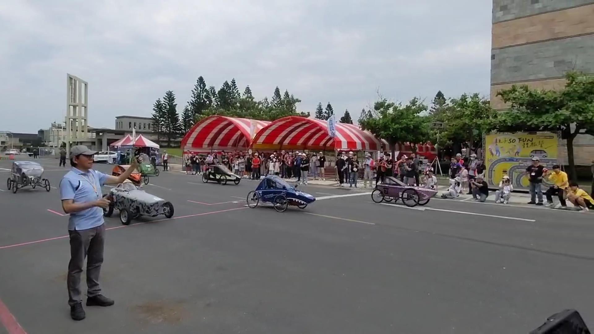 ▲「第32屆全國大專校院環保節能車大賽」，吸引了全台多所車輛科系的師生組隊參加，來自10所學校的14組隊伍競相角逐。（車輛研究測試中心提供）