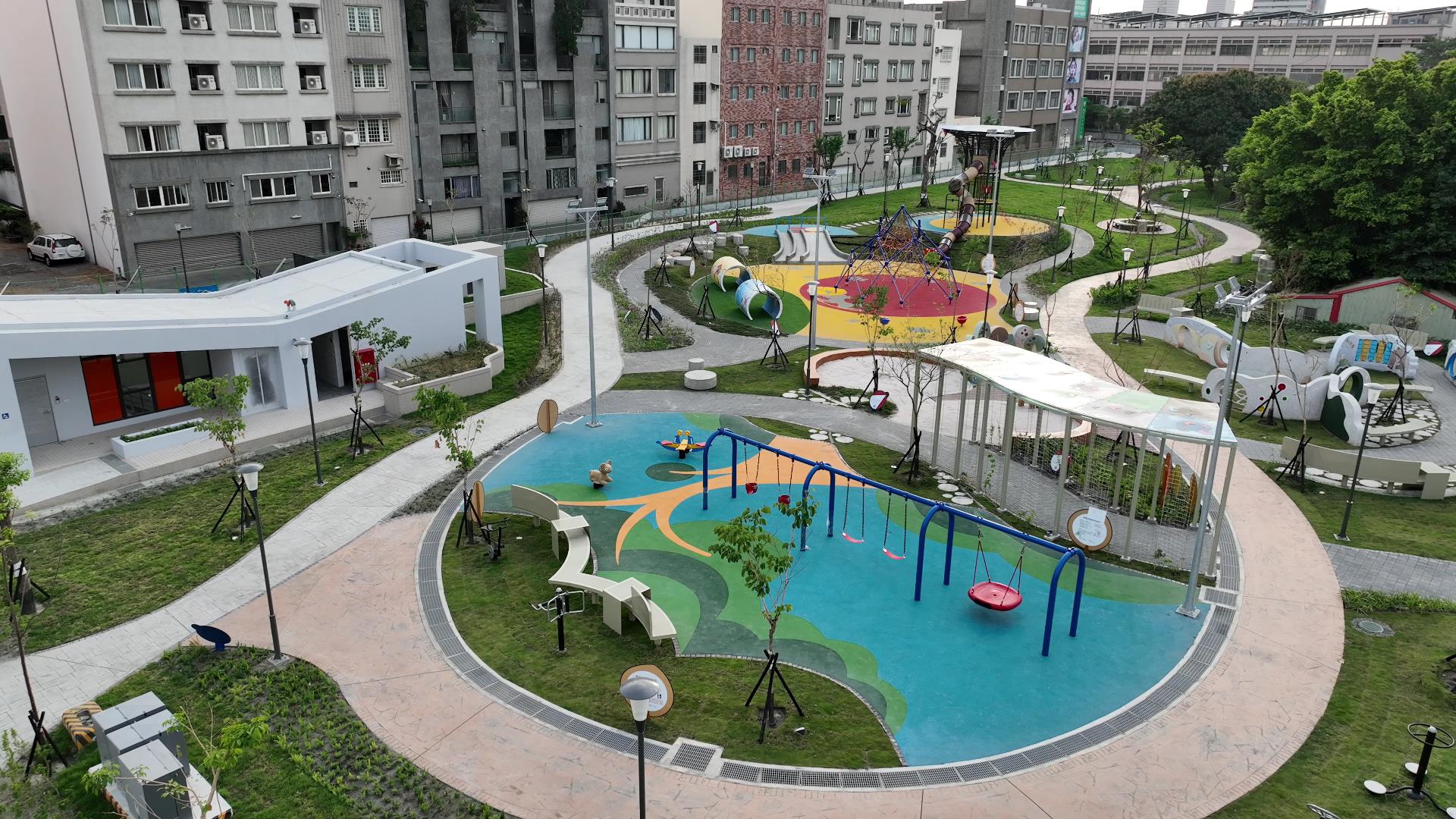 ▲員林市三和公園地下停車場及活動中心啟用典禮，提供給民眾遊憩、休閒運動及停車的新地標。（記者張溎壕攝）