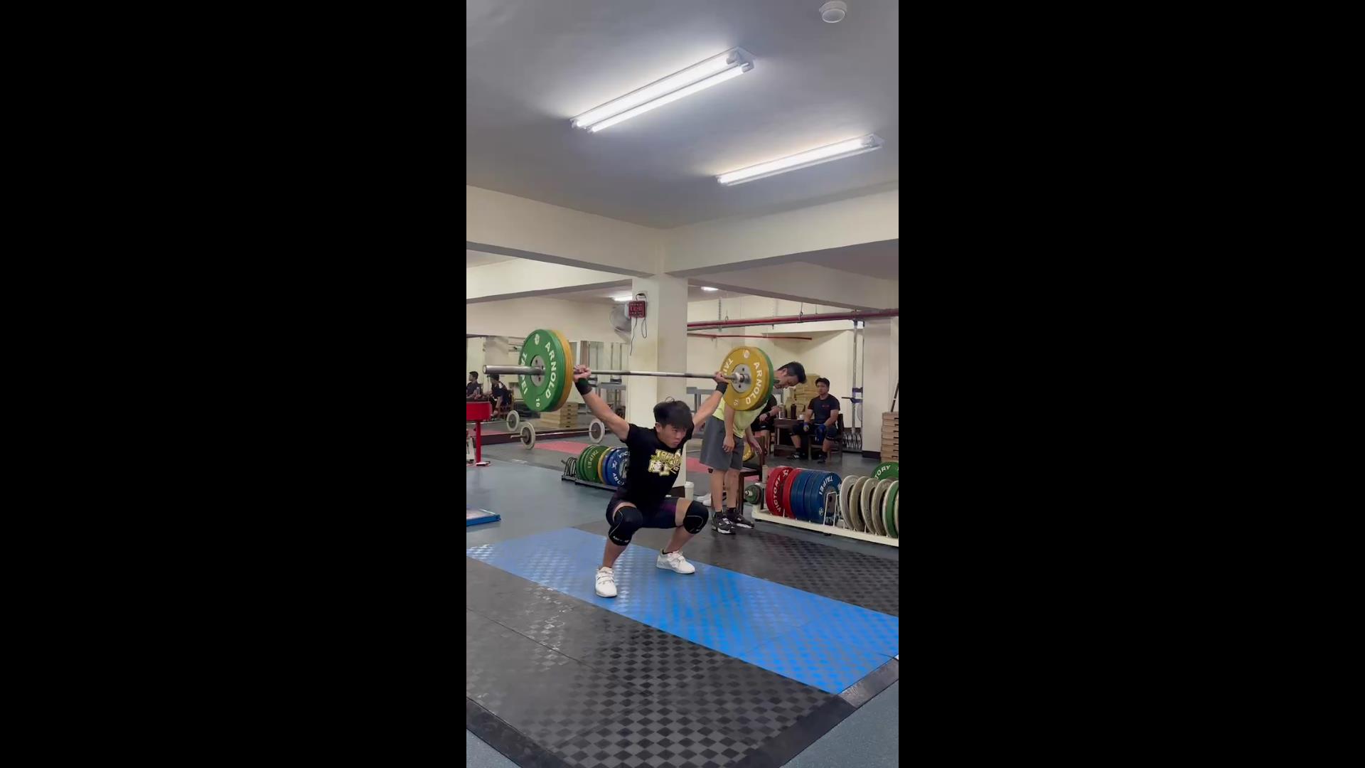 ▲北斗家商商業經營科三年級學生陳毅恆，勇奪113年全國中等學校運動會舉重高男67公斤級金牌，期待未來有機會選上國手。（北斗家商提供）