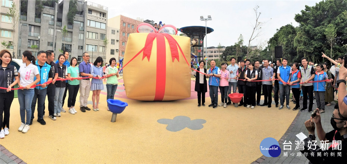 三和公園地下停車場及活動中心啟用。圖/記者鄧富珍翻攝