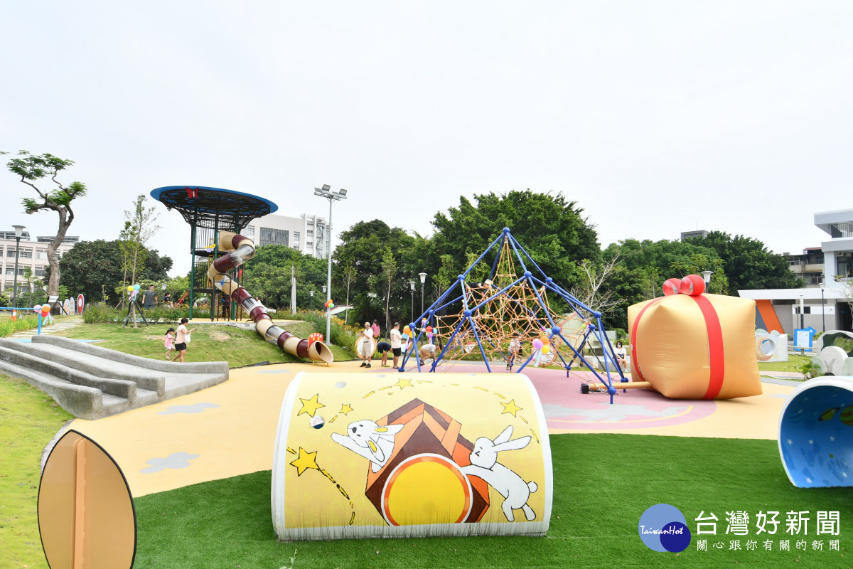 三和公園地下停車場及活動中心啟用。圖/記者鄧富珍翻攝