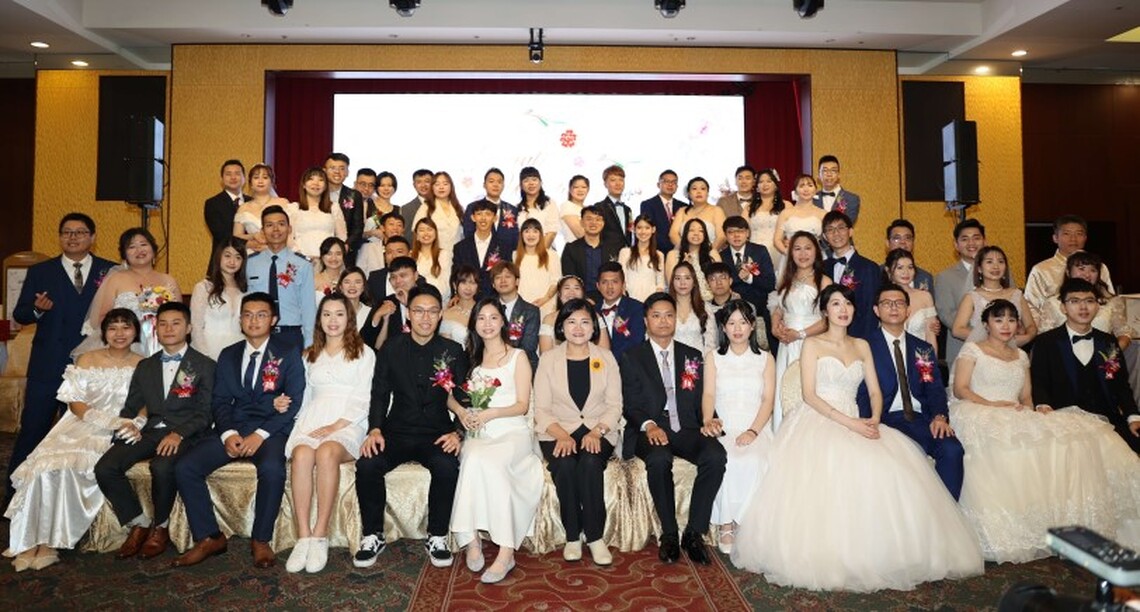 雲林縣府首度舉辦集團結婚 30對新人520共結良緣 張麗善縣長主婚獻祝福