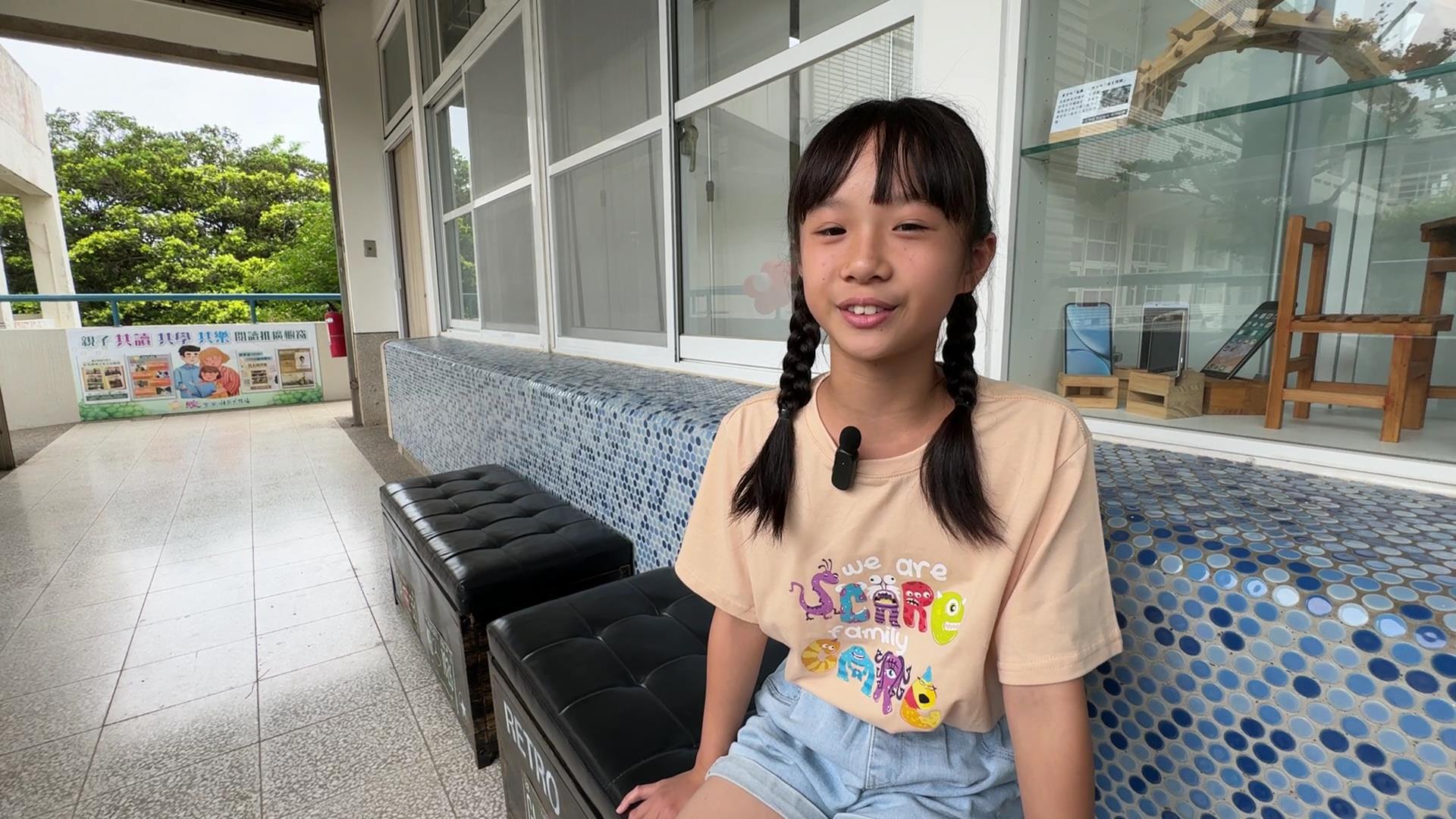 ▲彰化縣線西國中舉辦「學校社區共讀站7校聯合揭牌啟用典禮」，縣長王惠美與7校校長共同為啟用揭牌，宣布線西國中等7校社區共讀站正式啟用。（記者張溎壕攝）