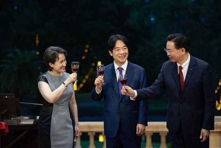 ▲第16任總統副總統就職典禮慶賀團外交部歡迎酒會。（總統府提供）