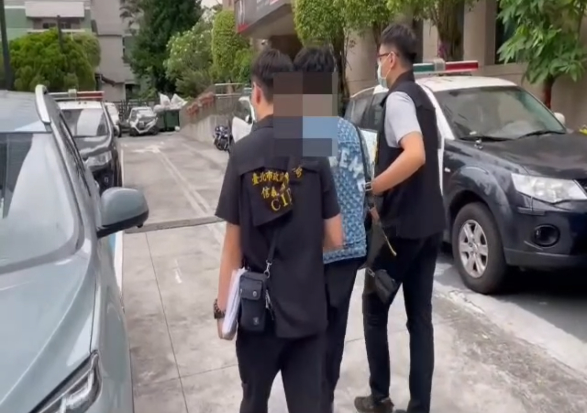 信義分局警方火速逮捕呂嫌宣布破案。(記者徐煜勝翻攝)