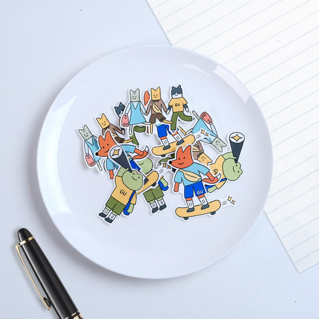 0527-0602消費並完成指定活動辦法,隨機贈插畫家「廖瑞秋」設計的「GU X 插畫家廖瑞秋設計貼紙」乙組。