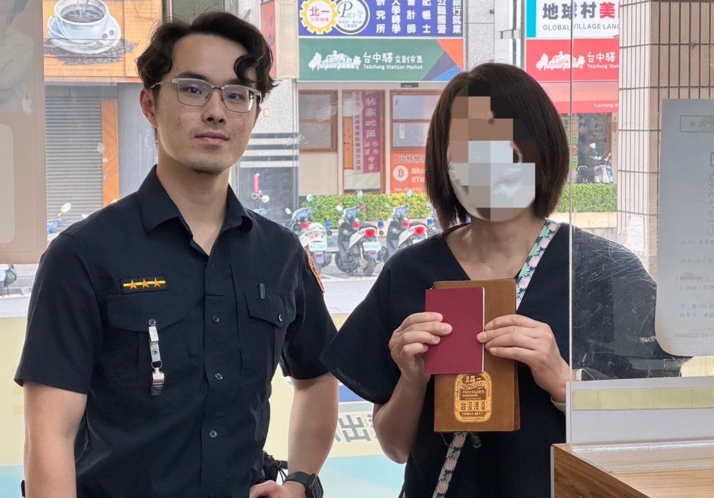 ▲圖說：警僅憑筆記本內容線索，找到投宿飯店的日籍失主 （圖／台中市政府提供）
