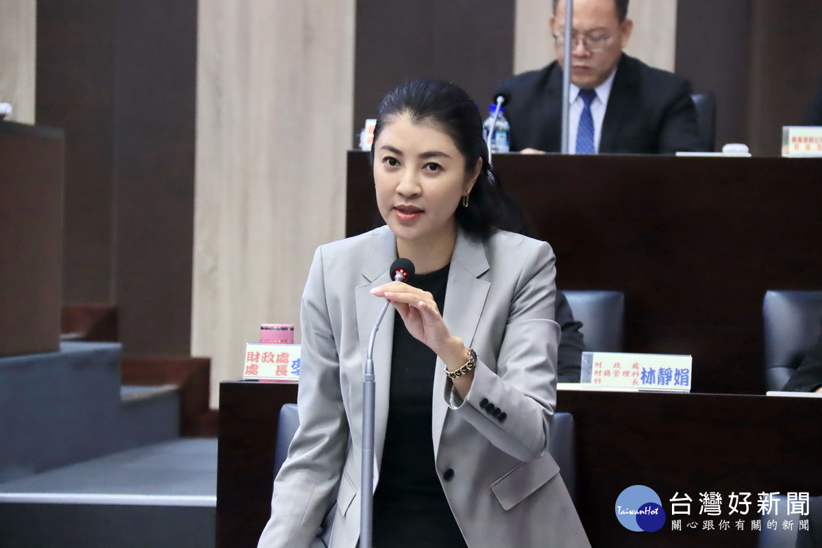 許縣長強調透過中部治理平台讓社會安全網更嚴密。(記者扶小萍攝)