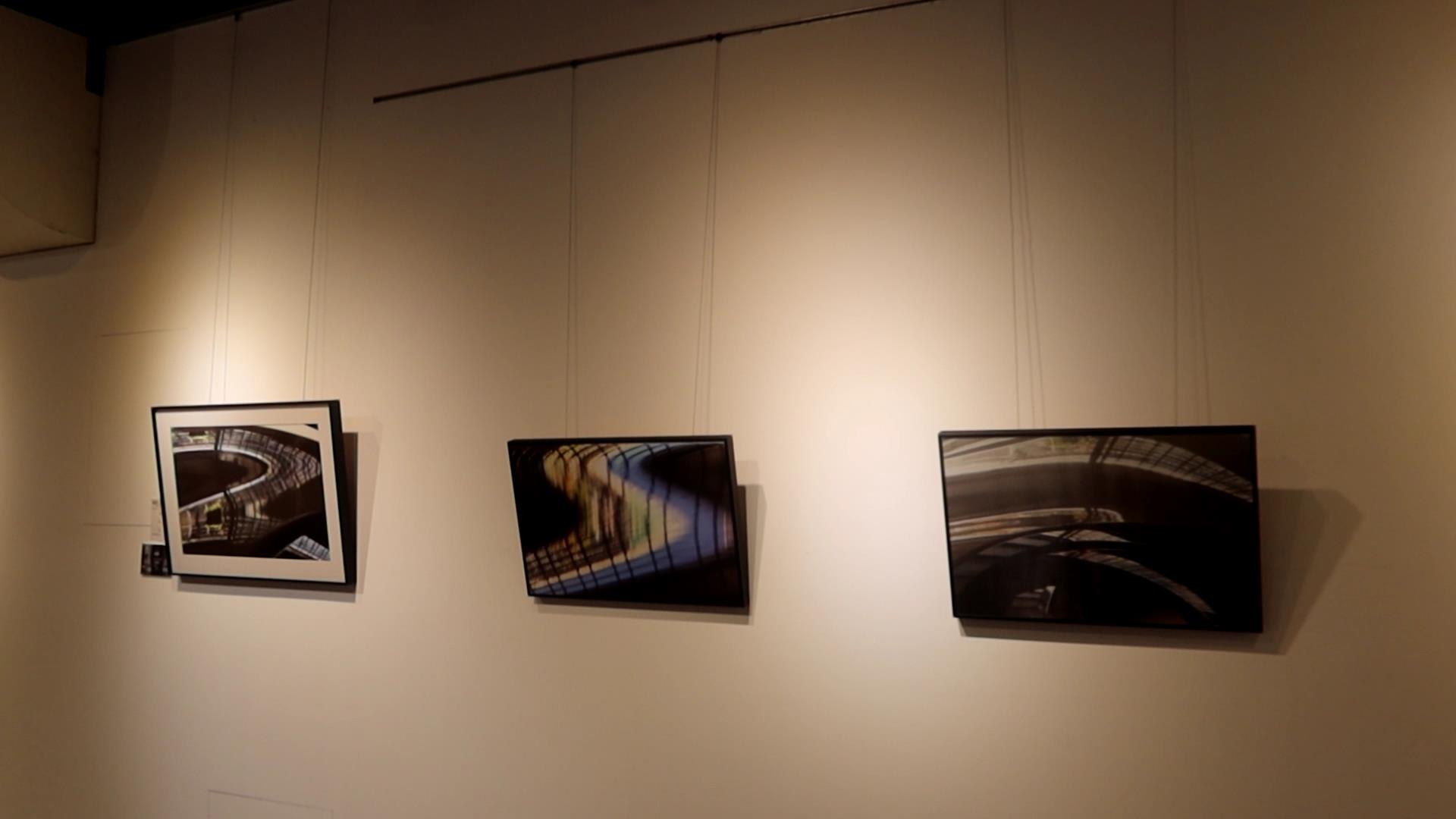 ▲國立彰化生活美學館室舉辦「回應-林文雄紀錄日常攝影個展」，展出藝術家林文雄共69件攝影作品，延伸了影像創作的空間與意涵。（記者張溎壕攝）