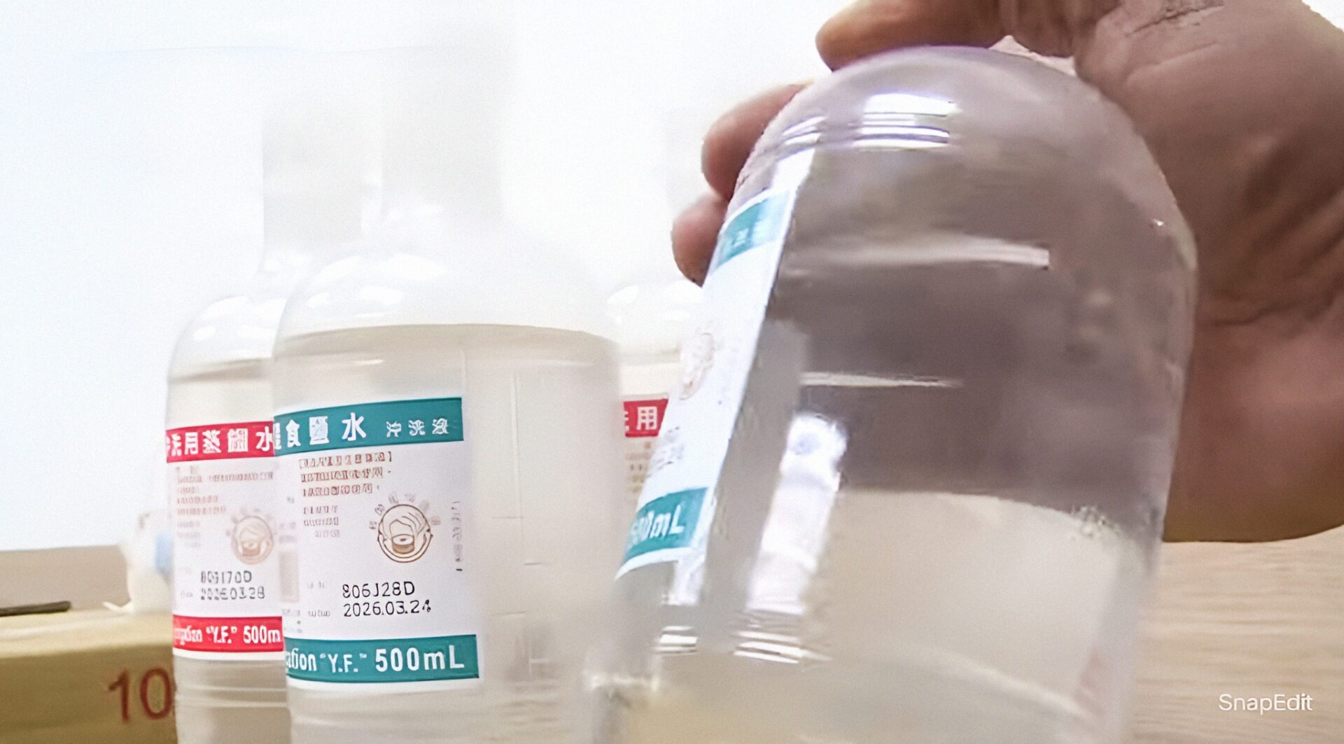 蘇一峰醫師：路邊的大杯手搖飲只賣20元你會不敢喝！健保下打到身體的點滴只給20元，一點問題都沒有嗎？