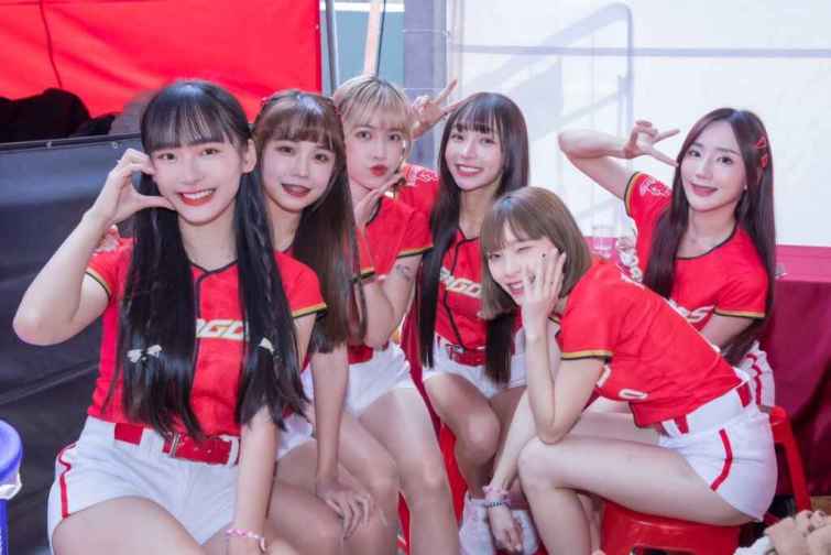▲中華職棒味全龍啦啦隊Dragon Beauties小龍女將舉辦「2024全心全意為妳 Dragon Beauties小龍女徵選會」，熱血新人擠破頭，搶當人氣女神林襄學妹。（莉奈享務所提供）